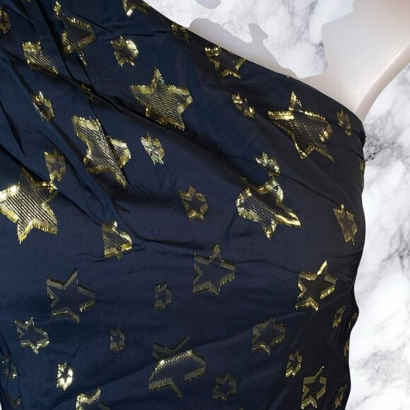 DUNDAS xREVOLVE Stella One Shoulder Top - Black - Picture 4 of 12